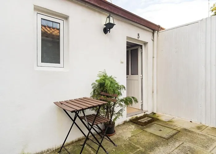 Island House * ポルト